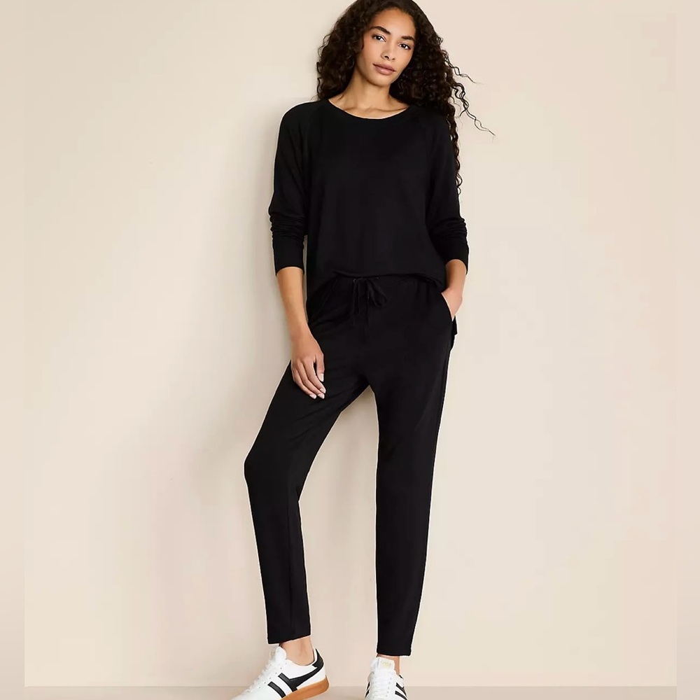 LOFT Lou & Grey Signaturesoft Sweatpants - Picture 5 of 5